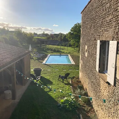 Maison De Maitre Avec Piscine 빌라